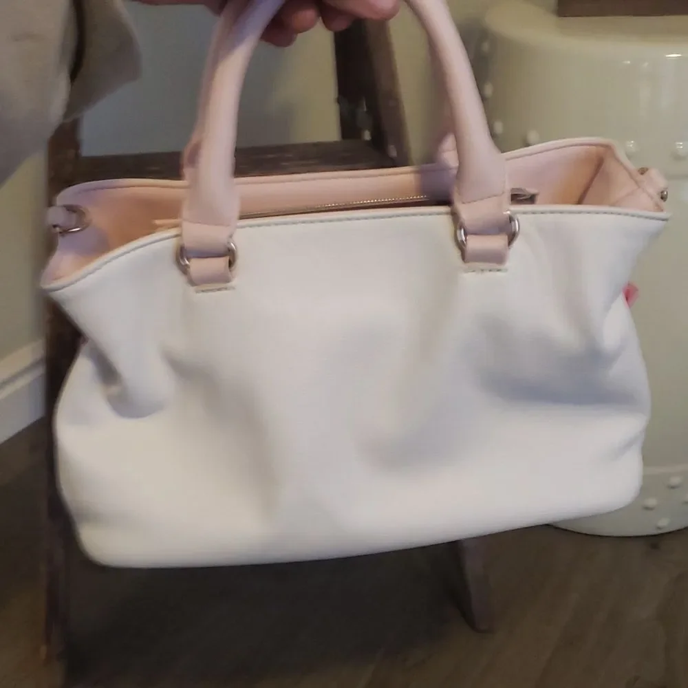 Betsy Johnson purse - Picture 3 of 16